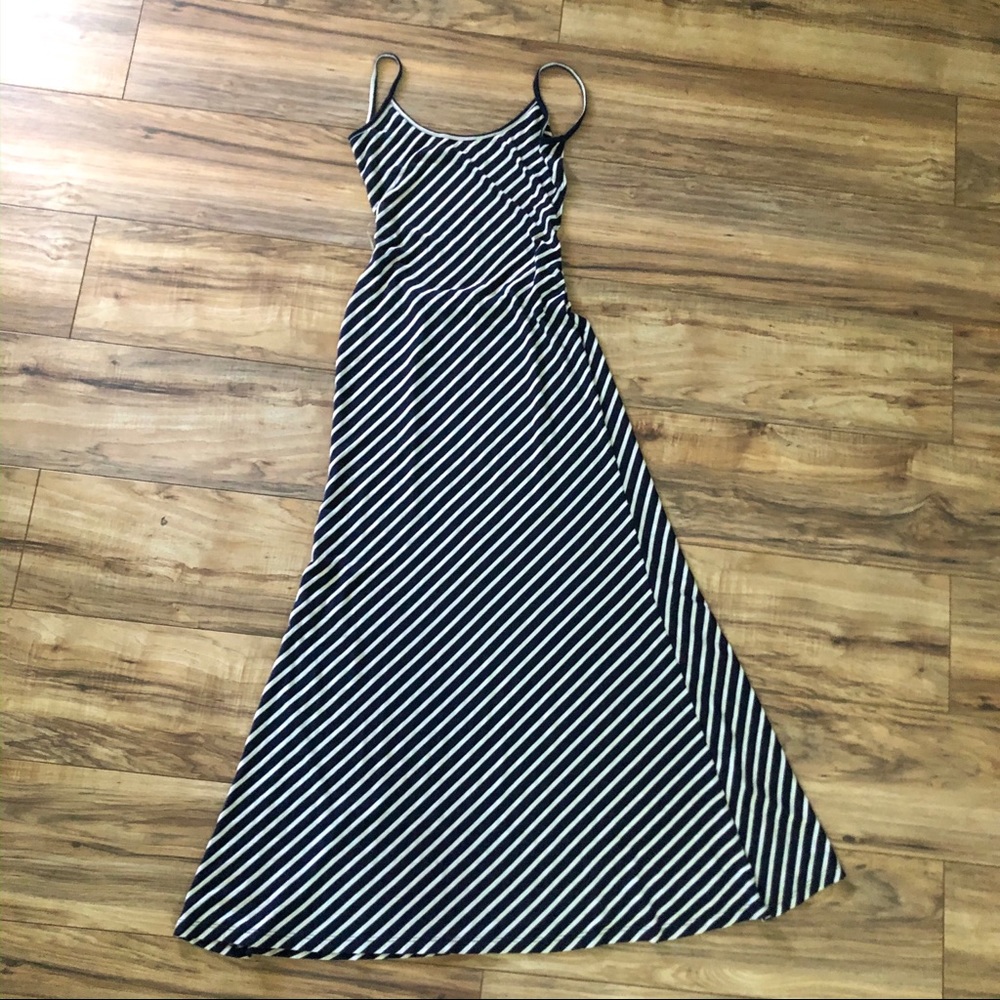 Black and White Maxi / Medium / NakedWarbrobe